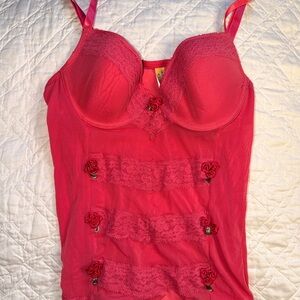 Donna L’orèn Lace rose cami top